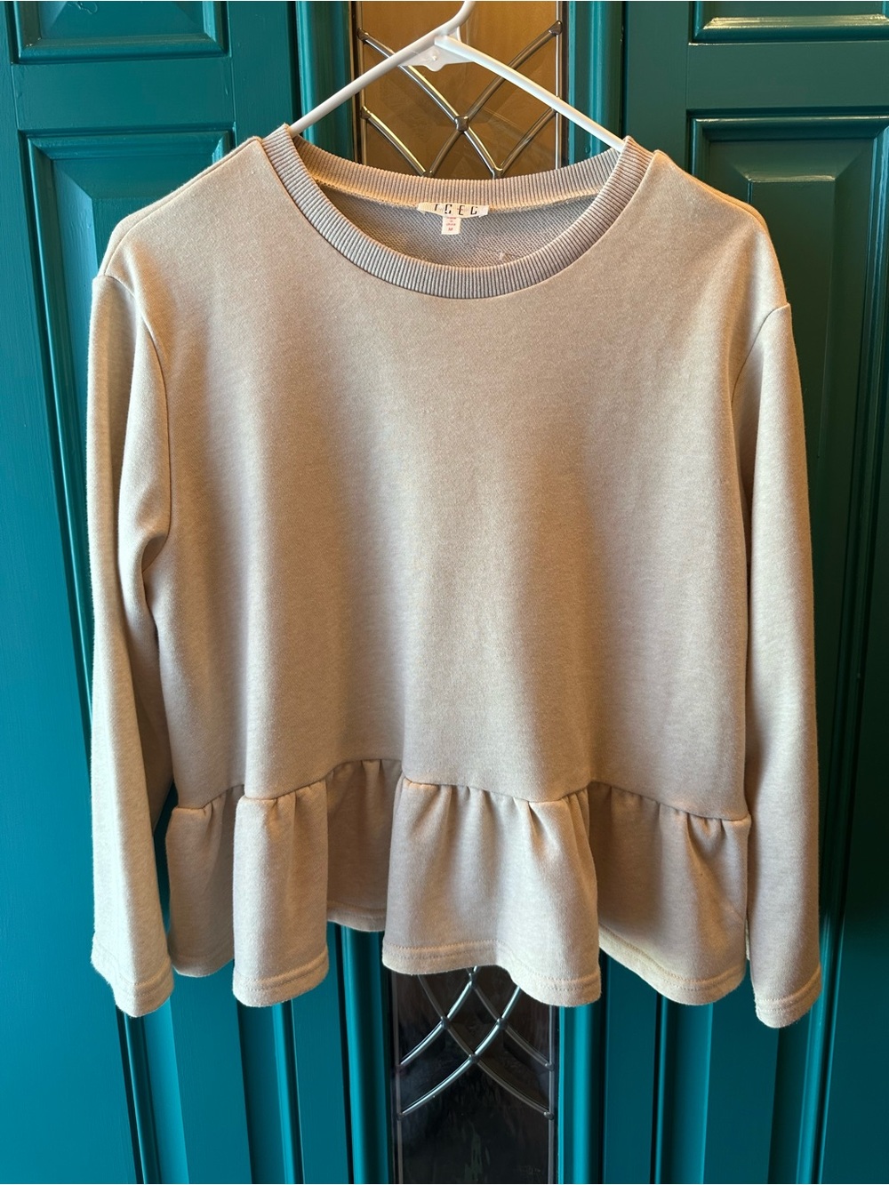TCEC Ruffle Hem Sweatshirt Medium Beige Tan Peplum Pullover Crewneck M